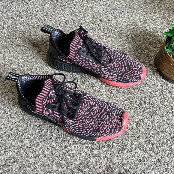 Adidas NMD R1 Primeknit sneakers shoe men’s size US 12 red pink running athletic - Picture 8 of 9